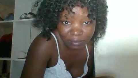 Snapshot of ebony_malkia chatting on December 3, 2025, 2:15 pm Malikia online show from December 3, 2025, 2:15 pm