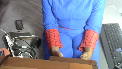 ebony merry online show from November 28, 2025, 7:11 am