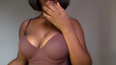 delilah online show from April 13, 2026, 10:43 am