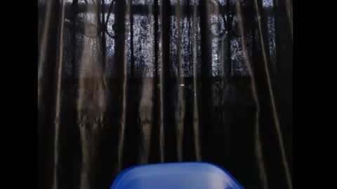 Queen online show from March 5, 2026, 8:32 am