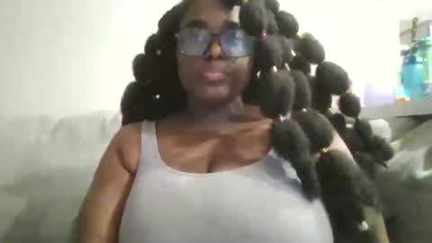 Snapshot of ebonybigtitqueen3 chatting on November 2, 2025, 3:09 am ebonybigtitqueen3 online show from November 2, 2025, 3:09 am