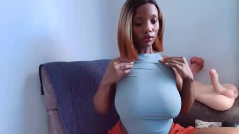 Ebony Melanie online show from March 30, 2026, 4:24 am