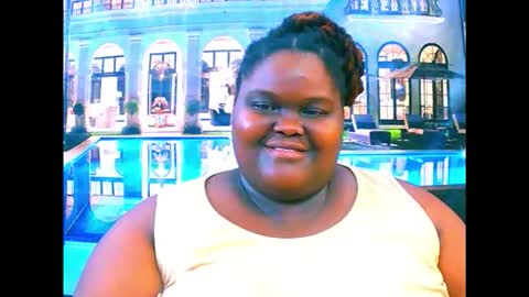 Snapshot of ebonyhotbuns4u2luv chatting on February 14, 2026, 9:28 am ebonyhotbuns4u2luv online show from February 14, 2026, 9:28 am