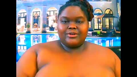 Snapshot of ebonyhotbuns4u2luv chatting on February 15, 2026, 7:51 am ebonyhotbuns4u2luv online show from February 15, 2026, 7:51 am