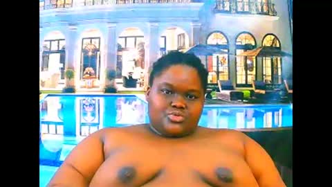 Snapshot of ebonyhotbuns4u2luv chatting on March 5, 2026, 8:05 pm ebonyhotbuns4u2luv online show from March 5, 2026, 8:05 pm