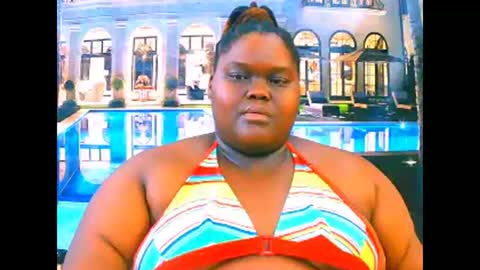 Snapshot of ebonyhotbuns4u2luv chatting on March 25, 2026, 10:27 pm ebonyhotbuns4u2luv online show from March 25, 2026, 10:27 pm