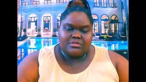 Snapshot of ebonyhotbuns4u2luv chatting on April 1, 2026, 1:41 pm ebonyhotbuns4u2luv online show from April 1, 2026, 1:41 pm