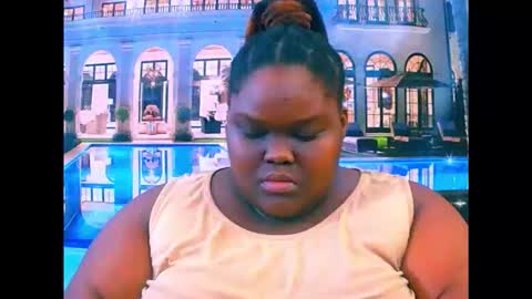 Snapshot of ebonyhotbuns4u2luv chatting on April 2, 2026, 6:38 pm ebonyhotbuns4u2luv online show from April 2, 2026, 6:38 pm