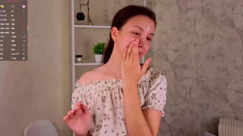 Milly online show from September 12, 2025, 3:17 am