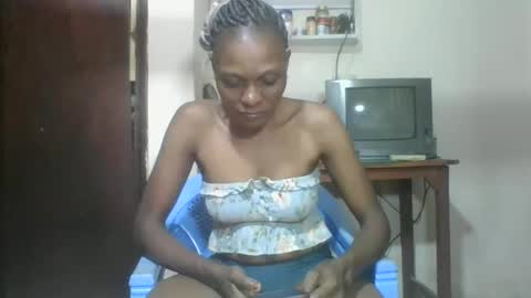 Snapshot of ebonyqueen4 chatting on September 26, 2025, 8:18 am JACKLINE online show from September 26, 2025, 8:18 am