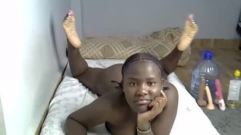 Snapshot of ebonyrapunzelle chatting on June 3, 2026, 6:46 pm ebonyrapunzelle online show from June 3, 2026, 6:46 pm