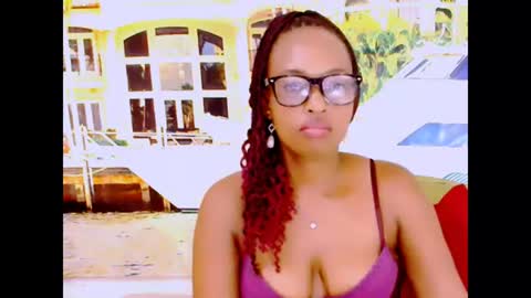 Snapshot of ebonyseductionz chatting on February 11, 2025, 10:28 pm Zammy online show from February 11, 2025, 10:28 pm