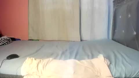 ebonysmiles00 online show from April 14, 2026, 8:31 am