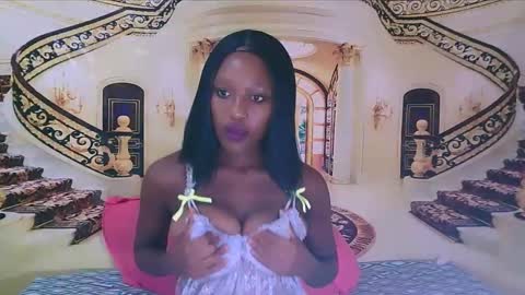 Snapshot of ebonysmokey chatting on February 6, 2025, 12:26 pm Storm online show from February 6, 2025, 12:26 pm