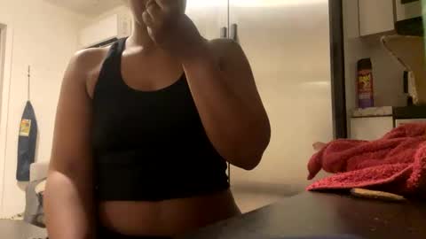 echantedlola online show from November 11, 2025, 4:56 am