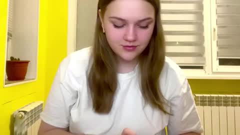 Snapshot of edahucks chatting on February 21, 2026, 2:40 pm Mia online show from February 21, 2026, 2:40 pm