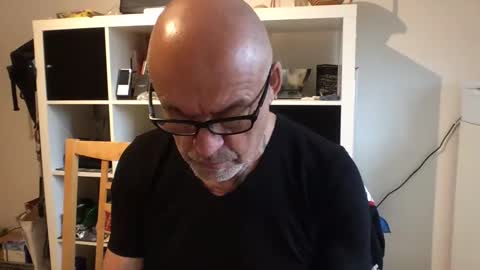 eddelmar online show from March 12, 2025, 8:08 am