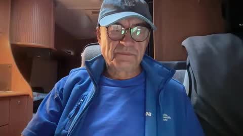 Snapshot of eddelmar chatting on June 3, 2026, 7:19 pm eddelmar online show from June 3, 2026, 7:19 pm