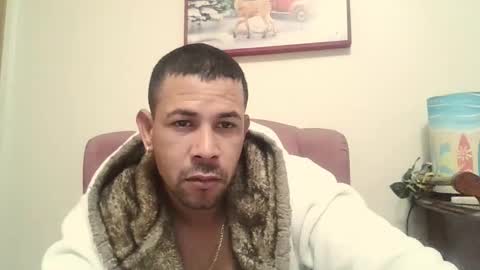 eddgarzay08 online show from April 23, 2026, 2:08 pm