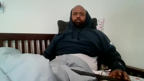 eddiejonez online show from February 14, 2025, 2:12 pm