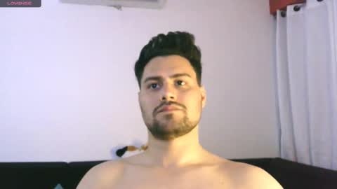 Snapshot of edgaroos chatting on February 14, 2025, 7:07 am ZohanMohamed online show from February 14, 2025, 7:07 am