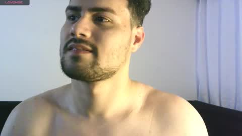 Snapshot of edgaroos chatting on February 14, 2025, 10:17 am ZohanMohamed online show from February 14, 2025, 10:17 am