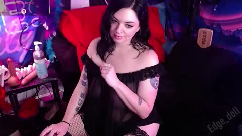 Edge Doll online show from February 5, 2026, 10:03 pm