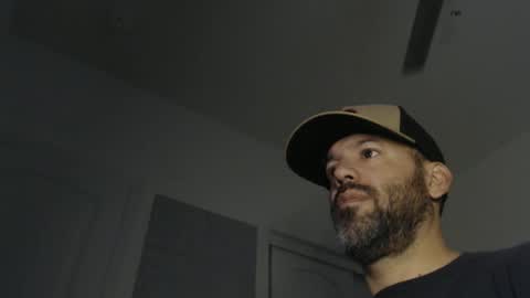 Snapshot of edge_masters chatting on December 21, 2024, 2:58 pm EdgeM online show from December 21, 2024, 2:58 pm