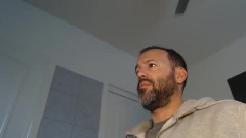 Snapshot of edge_masters chatting on December 24, 2024, 12:22 am EdgeM online show from December 24, 2024, 12:22 am