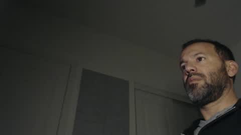 Snapshot of edge_masters chatting on December 27, 2024, 1:22 am EdgeM online show from December 27, 2024, 1:22 am