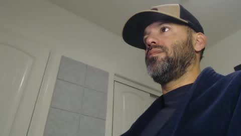 Snapshot of edge_masters chatting on December 31, 2024, 2:47 pm EdgeM online show from December 31, 2024, 2:47 pm