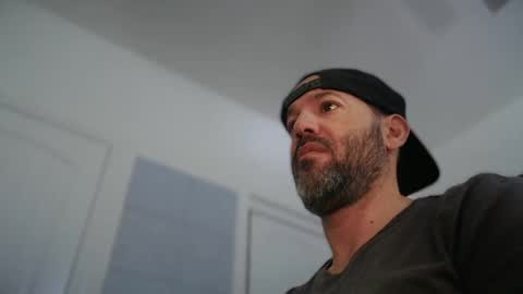 Snapshot of edge_masters chatting on March 8, 2025, 5:54 pm EdgeM online show from March 8, 2025, 5:54 pm