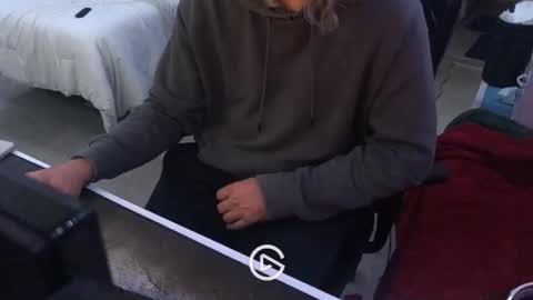 edgemeallnight online show from November 15, 2025, 2:53 am