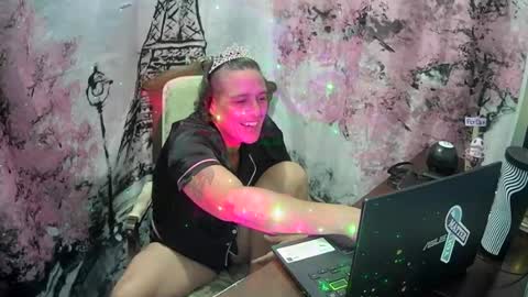 Snapshot of edgeofinsanity13 chatting on July 27, 2026, 12:28 am Angel online show from July 27, 2026, 12:28 am