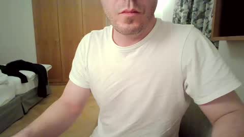 Edginghandjober online show from January 10, 2025, 6:42 am