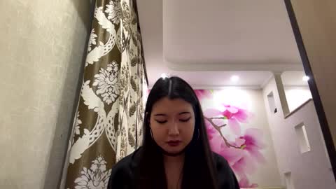 Snapshot of edinabluett chatting on February 25, 2026, 3:10 pm Eri online show from February 25, 2026, 3:10 pm