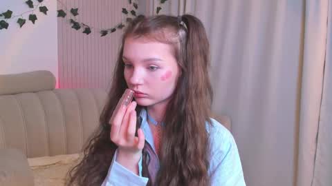 Snapshot of edithgalpin chatting on February 23, 2025, 12:19 am Lisa online show from February 23, 2025, 12:19 am