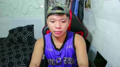 Snapshot of edrianburca052 chatting on March 9, 2026, 1:42 am urasian chub online show from March 9, 2026, 1:42 am