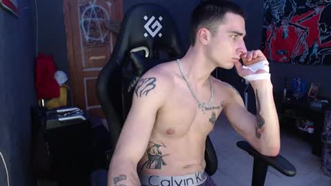 Eduar online show from December 20, 2024, 10:43 pm