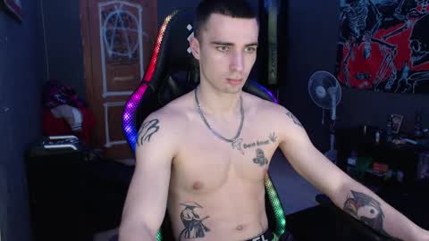 Eduar online show from February 4, 2025, 5:23 pm