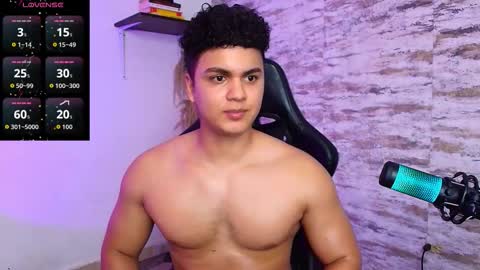 Snapshot of edward__clarck chatting on January 12, 2026, 4:07 am EDWARD CLARCK online show from January 12, 2026, 4:07 am