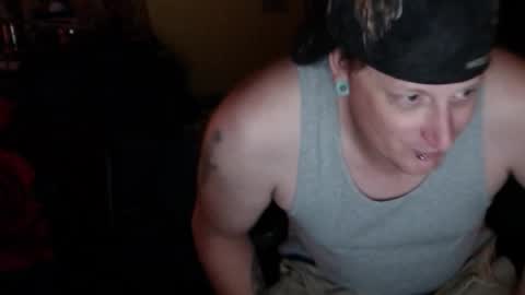 edwardaims_2please online show from September 10, 2025, 2:22 am