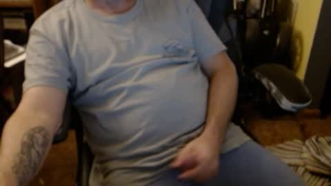 edwardaims_2please online show from September 25, 2025, 3:10 am