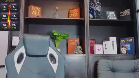 Edward Ross online show from October 7, 2025, 7:55 pm