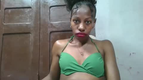 Snapshot of edwige770943 chatting on May 28, 2026, 7:27 am edwige770943 online show from May 28, 2026, 7:27 am