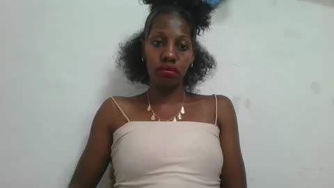 Snapshot of edwige770943 chatting on June 7, 2026, 1:37 pm edwige770943 online show from June 7, 2026, 1:37 pm