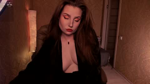 eesmaaarr online show from February 16, 2026, 11:23 pm