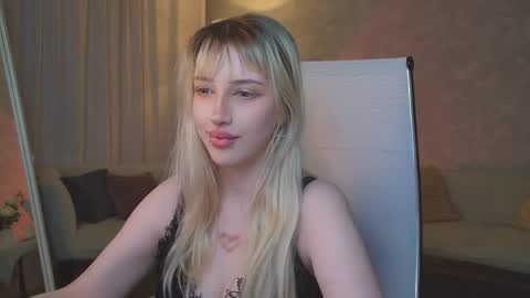 EVA NON NUDE online show from March 27, 2026, 5:12 pm