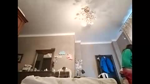 Effy online show from December 24, 2024, 10:33 am