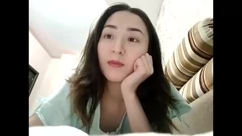 Effy online show from January 13, 2025, 2:21 pm